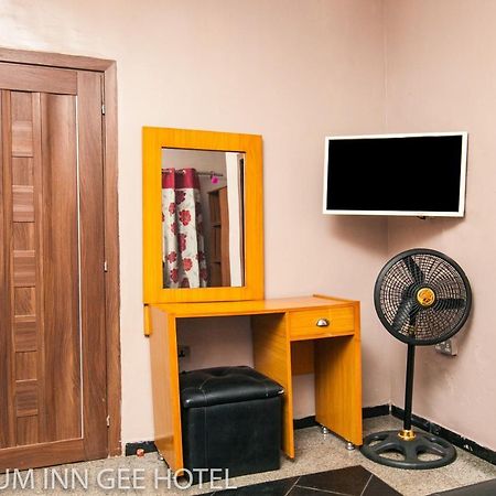 Platinum Inn Gee Hotel Suru Lere Dış mekan fotoğraf