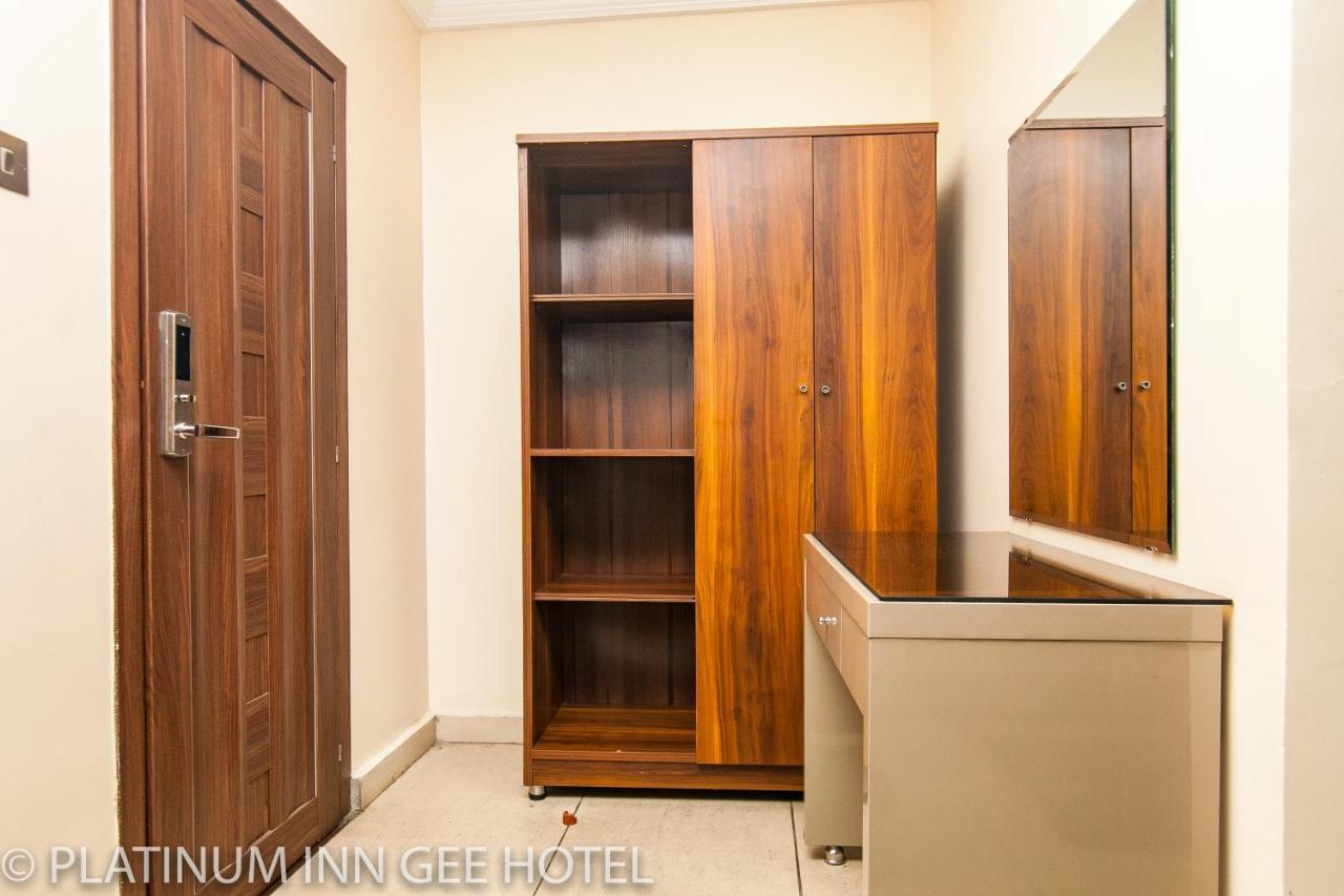 Platinum Inn Gee Hotel Suru Lere Dış mekan fotoğraf