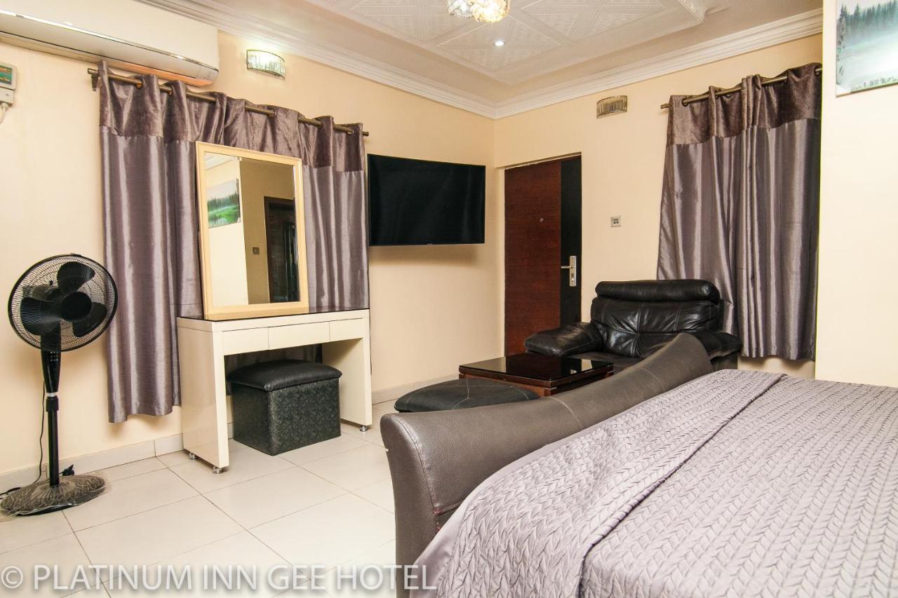 Platinum Inn Gee Hotel Suru Lere Dış mekan fotoğraf