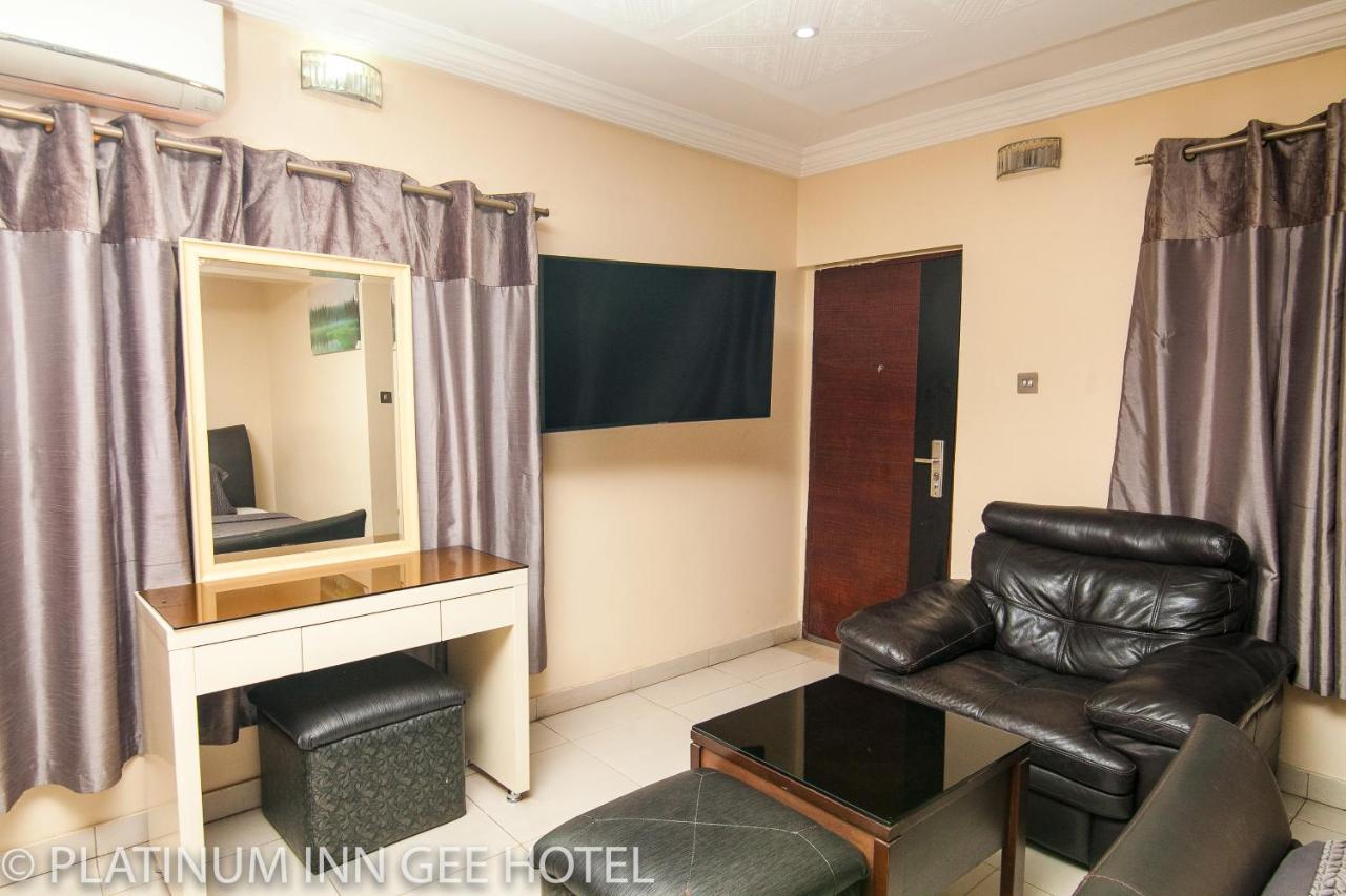 Platinum Inn Gee Hotel Suru Lere Dış mekan fotoğraf