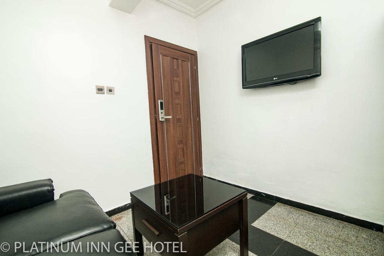 Platinum Inn Gee Hotel Suru Lere Dış mekan fotoğraf