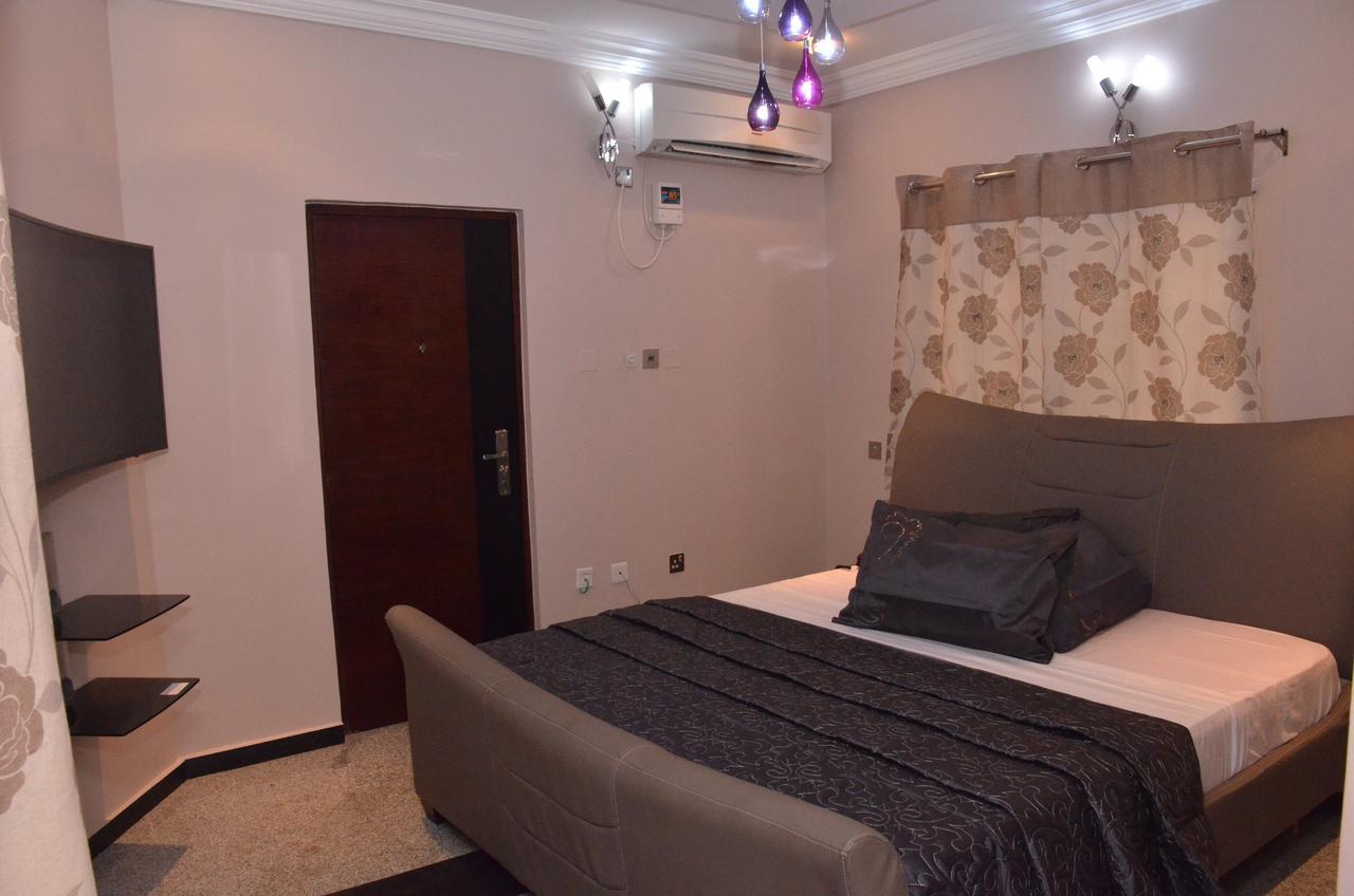 Platinum Inn Gee Hotel Suru Lere Dış mekan fotoğraf